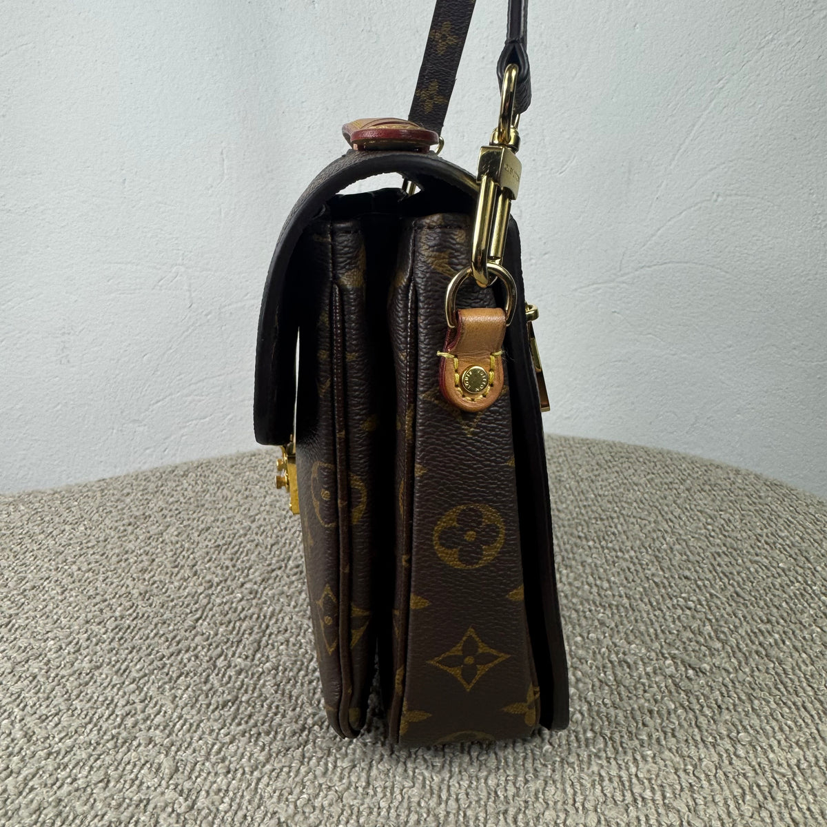 Louis Vuitton Pochette Métis – Monogram Canvas