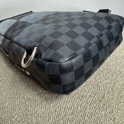 Louis Vuitton Avenue Sling Bag – Damier Graphite Giant