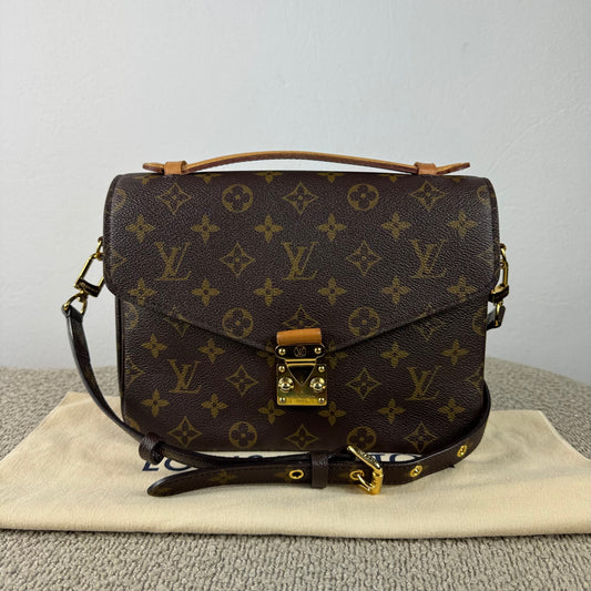 Louis Vuitton Pochette Métis – Monogram Canvas