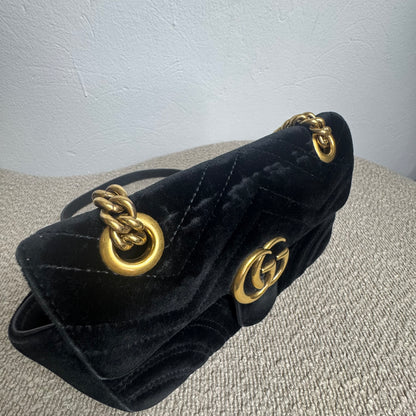 Gucci GG Marmont Samt Tasche