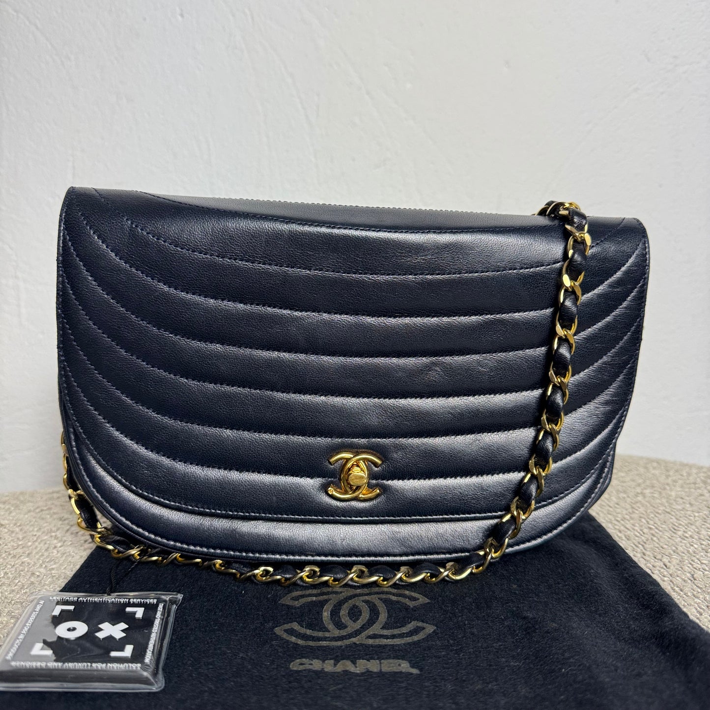 Chanel Vintage Coco Chain Umhängetasche Navy Blue