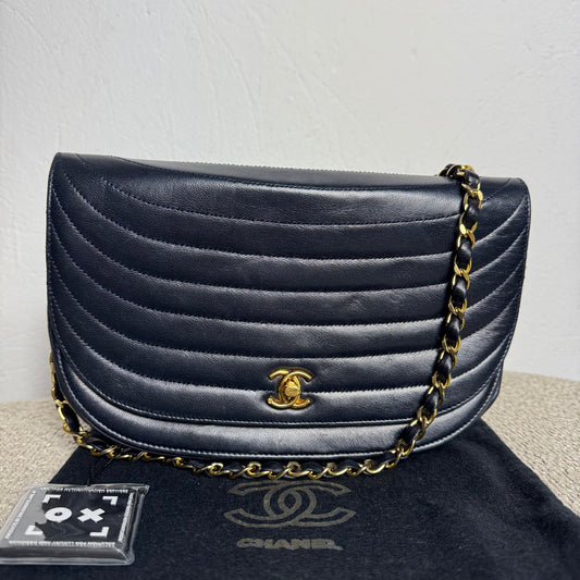 Chanel Vintage Coco Chain Umhängetasche Navy Blue