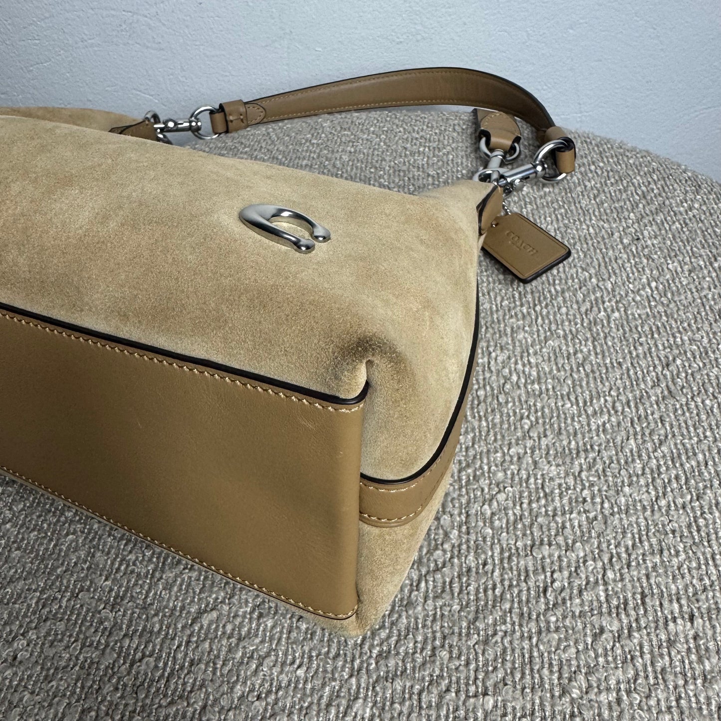 Coach Juliet Schultertasche Wildleder