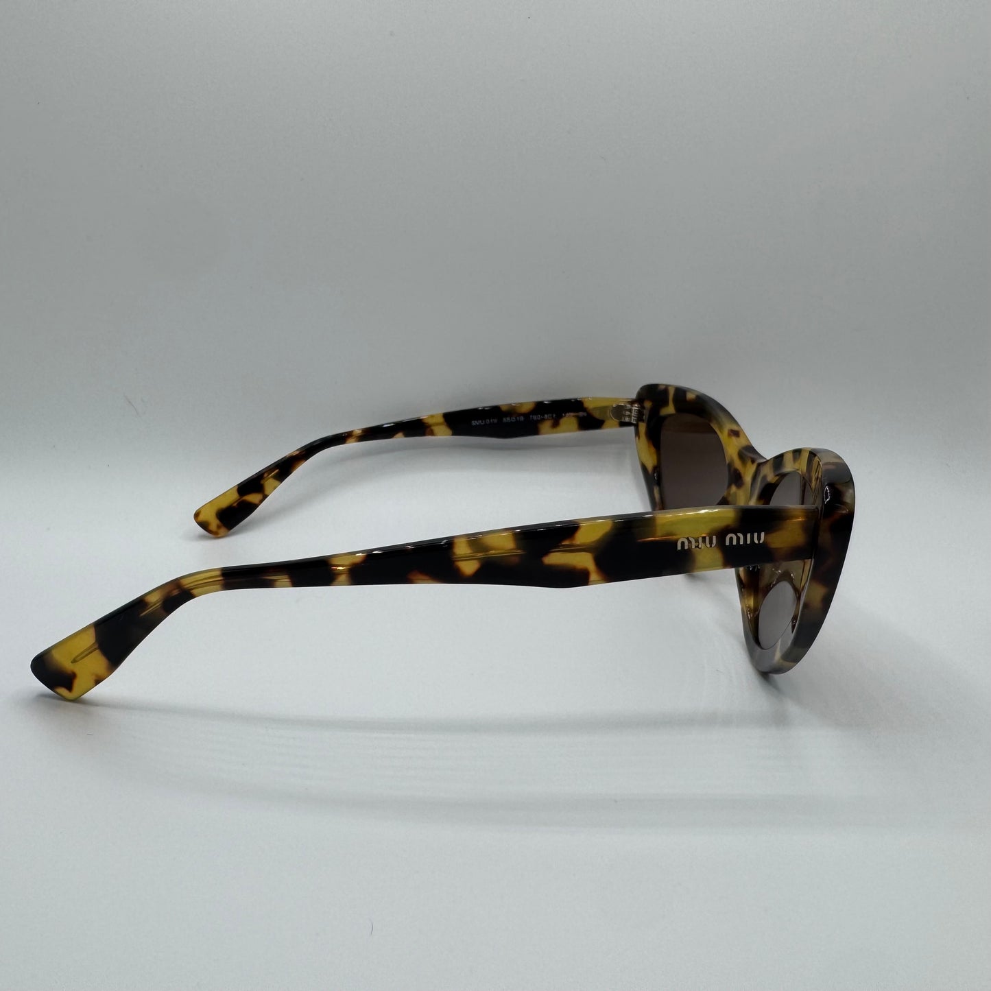 Miu Miu Cat Eye Sonnenbrille – Havanna