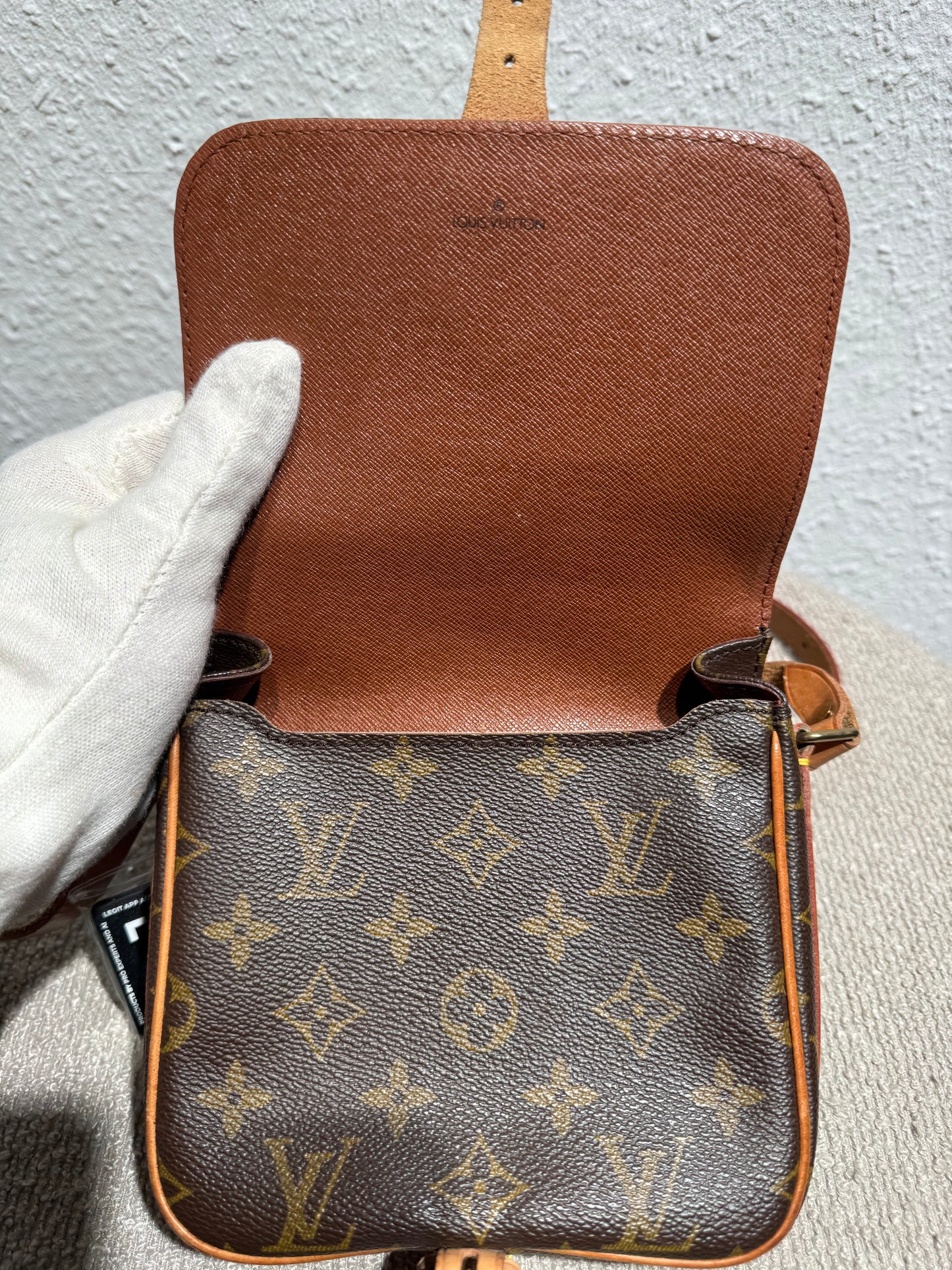 Louis Vuitton Cartouchière PM Schultertasche – Monogram