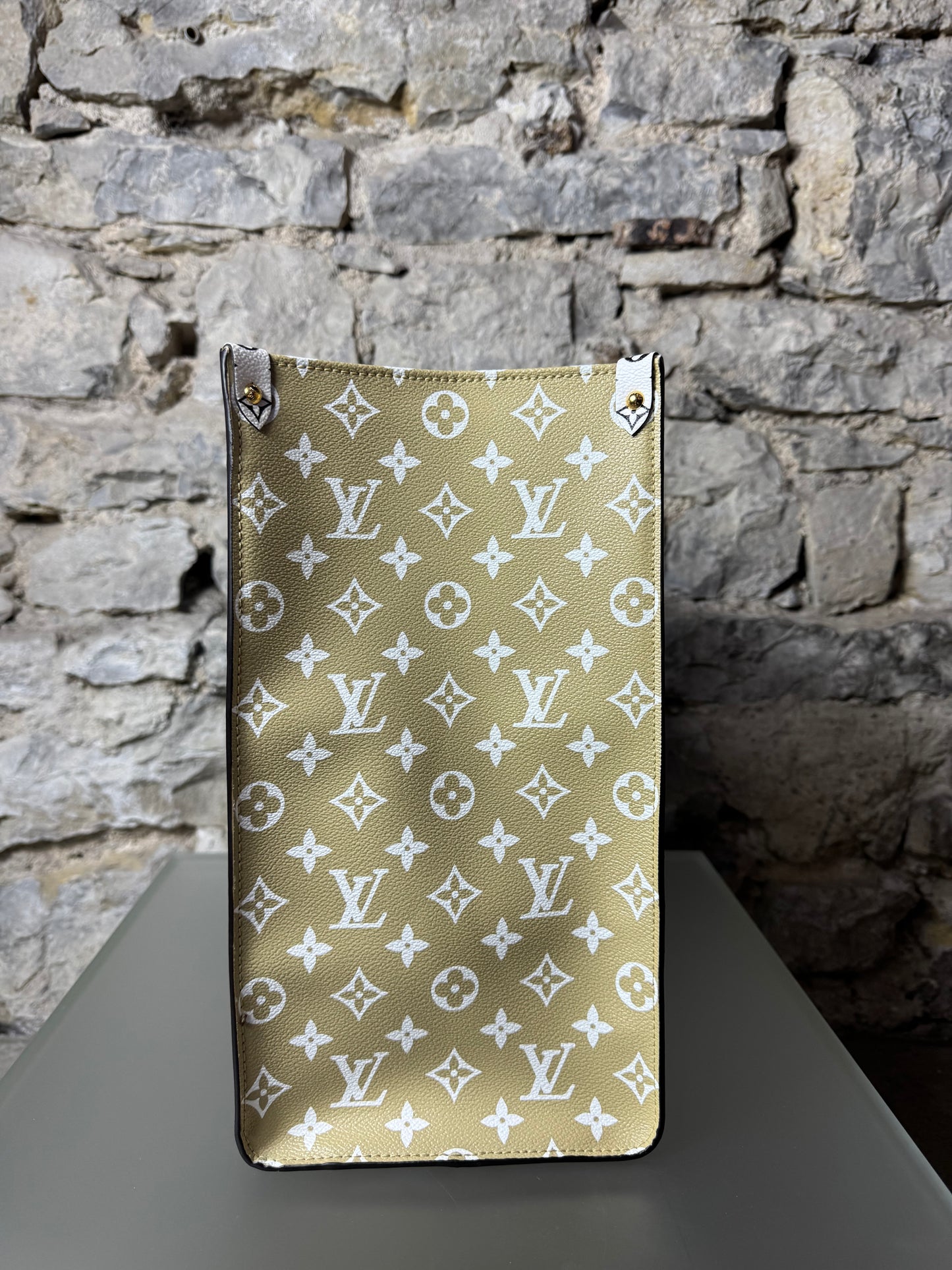 Louis Vuitton Onthego GM – Giant Monogram Limited Edition