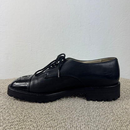 Chanel Cap-Toe Leder Schnürschuhe – Schwarz – Größe 37,5