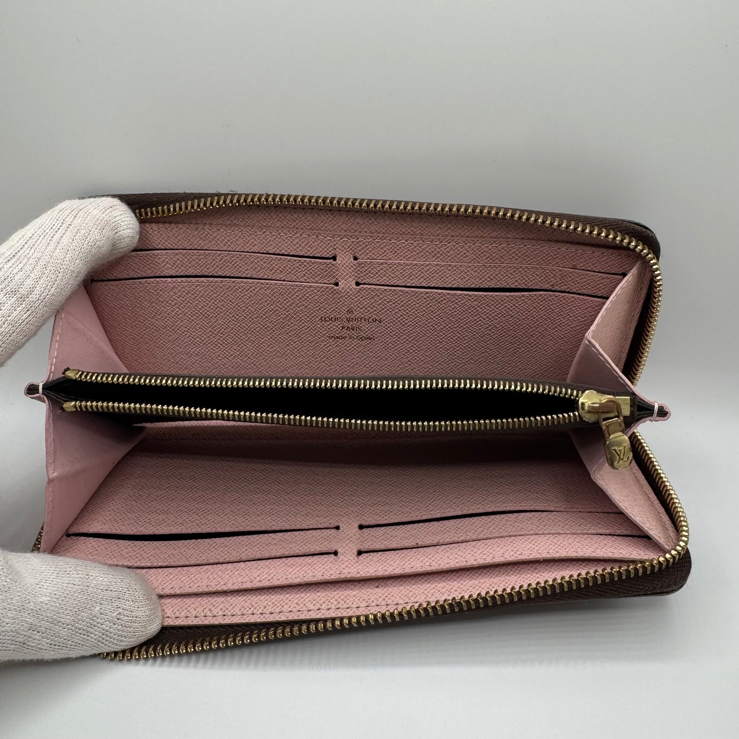 Louis Vuitton Zippy Wallet Damier Ebene Rose Ballerine