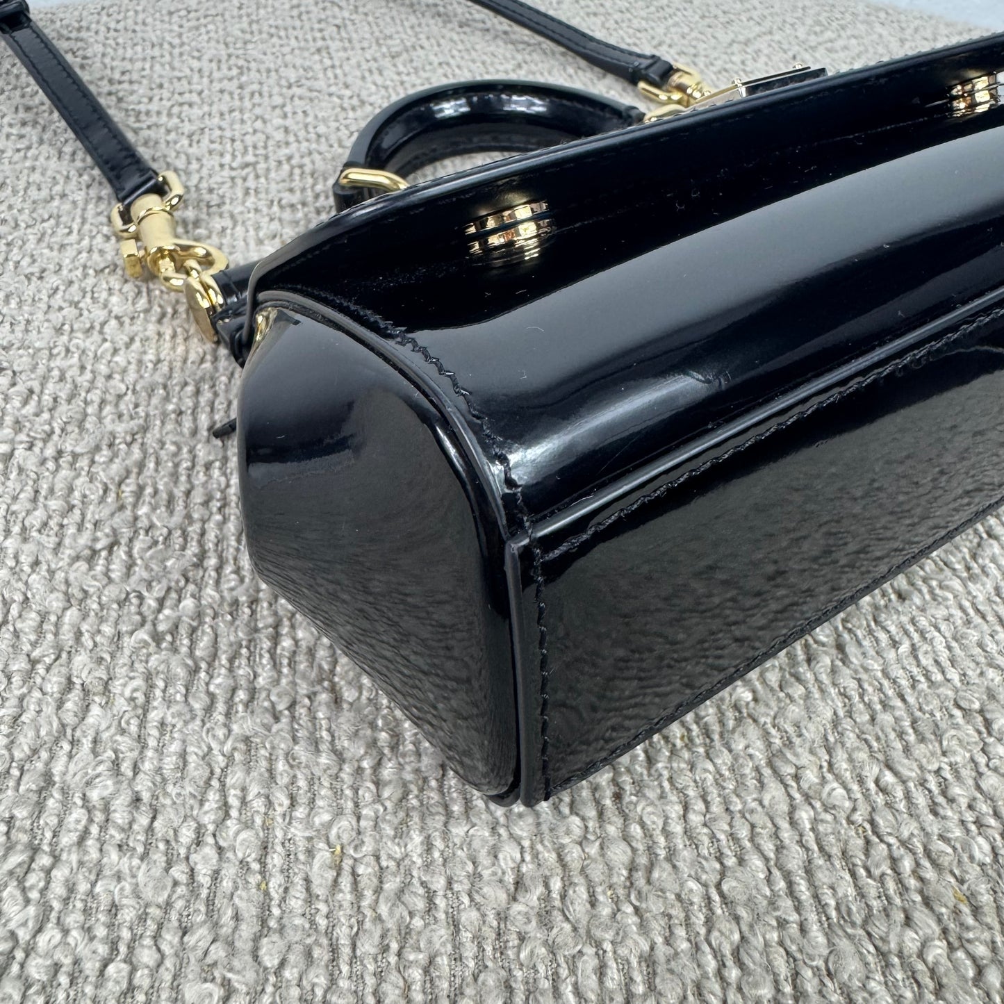 Dolce & Gabbana Mini Sicily – Schwarzes Lackleder