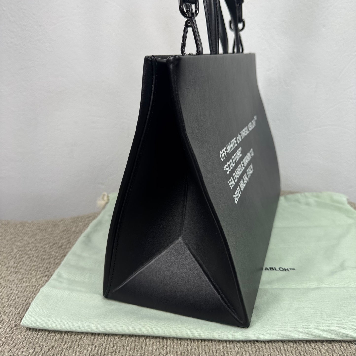 Off-White Sculpture Virgil Abloh Tote Bag – Winter 2017/2018