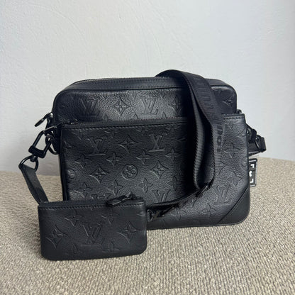 Louis Vuitton Trio Messenger Monogram Shadow Leder