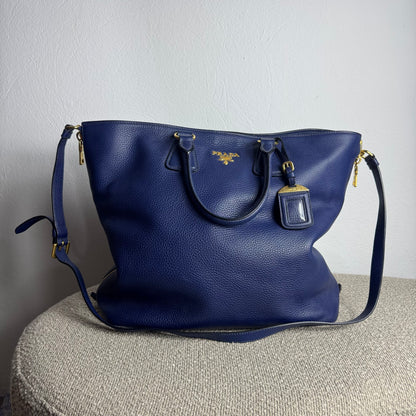 Prada Shopper Vitello Leder in Blau
