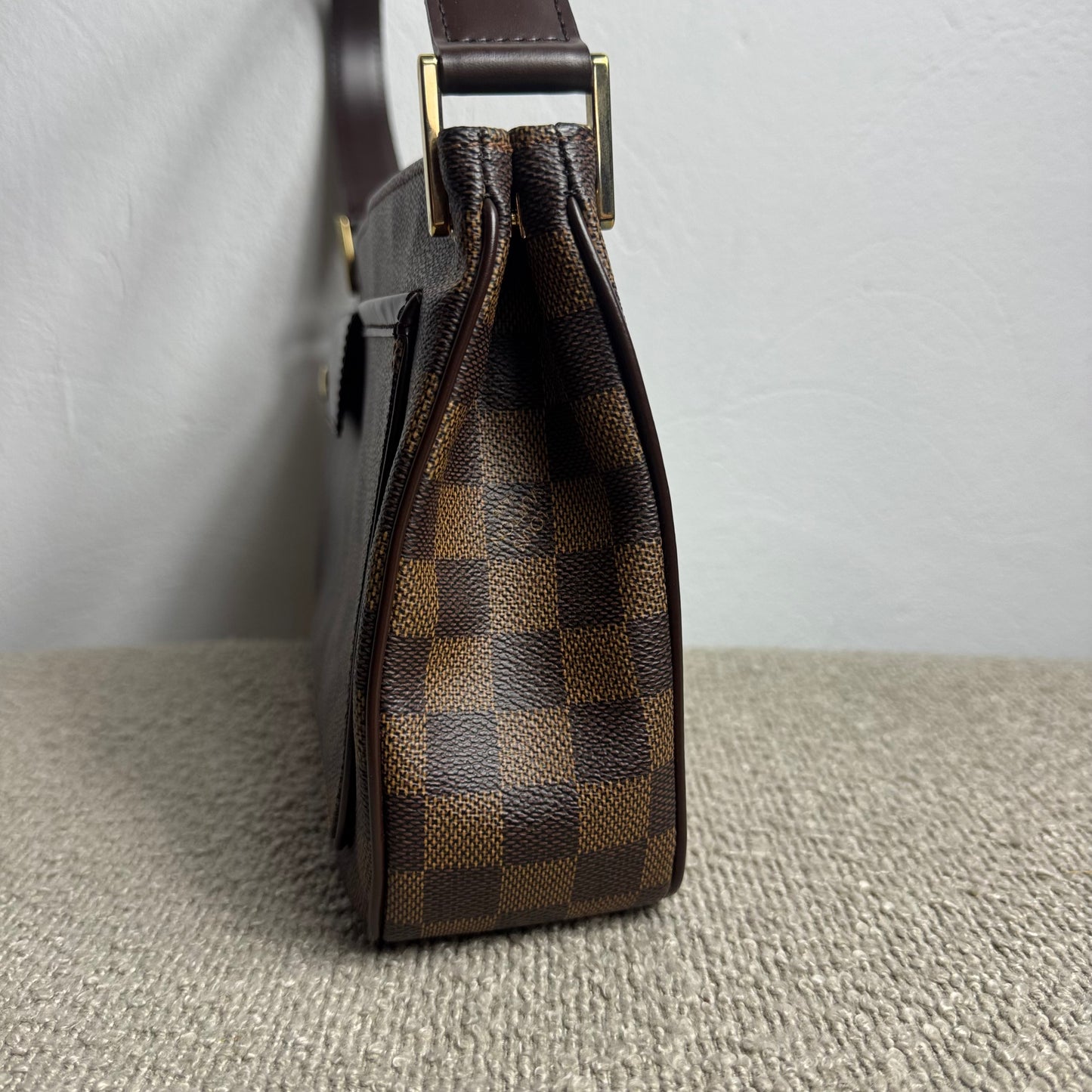 Louis Vuitton Aubagne Schultertasche – Damier Ebene