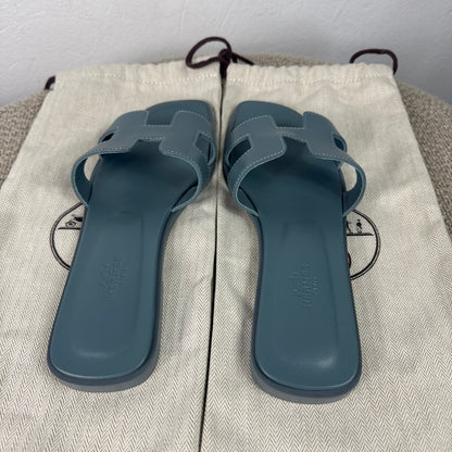 Hermès Oran Damen Sandalen Leder Blau – Gr. 38,5