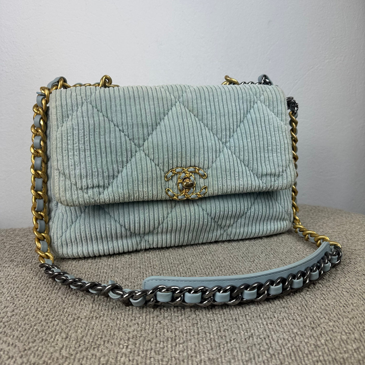 Chanel 19 Corduroy Flap Bag – Light Blue