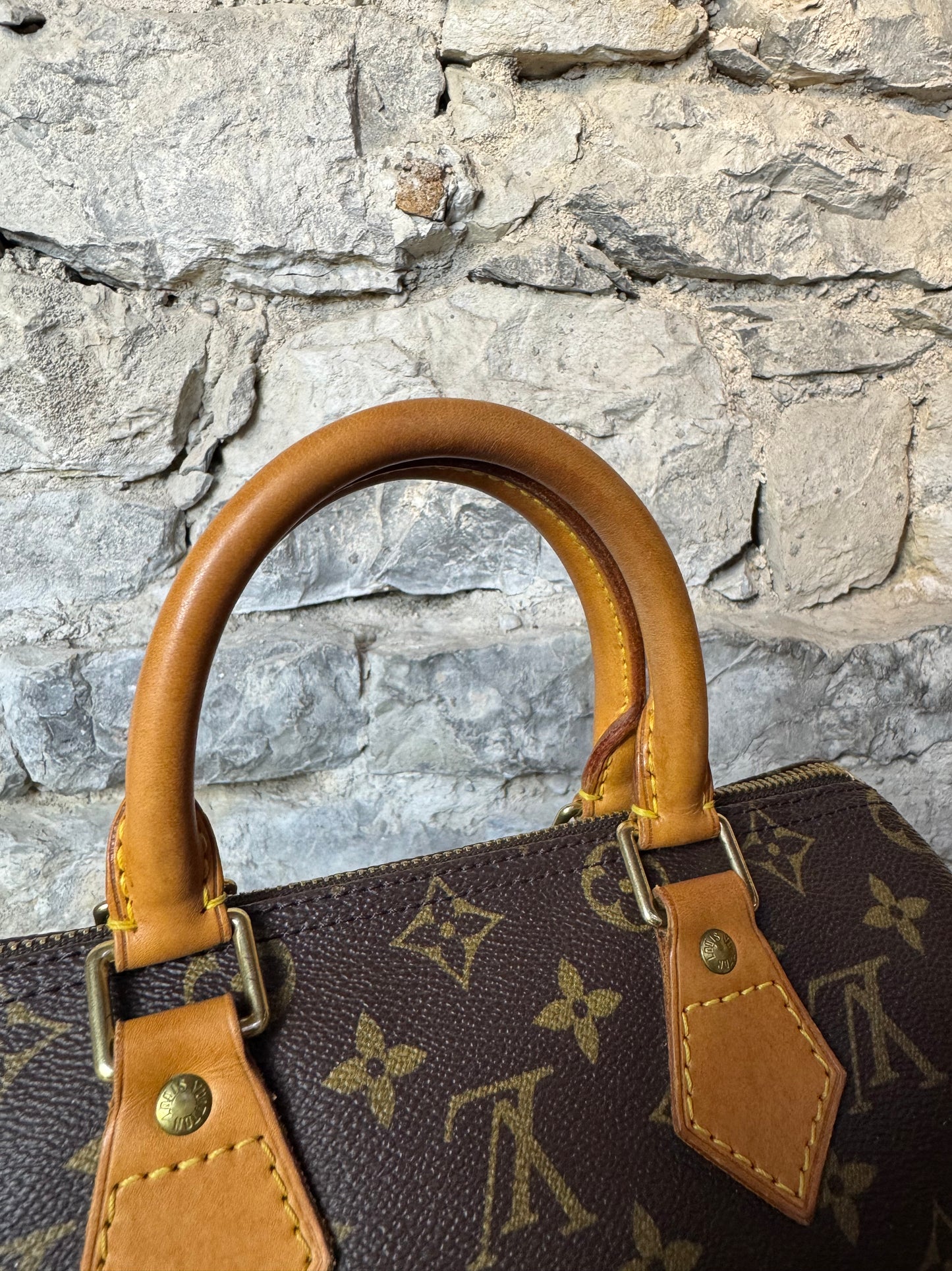 Louis Vuitton Speedy 25 – Monogram