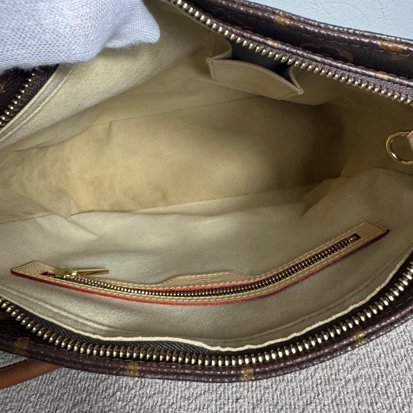 Louis Vuitton Looping GM Monogram