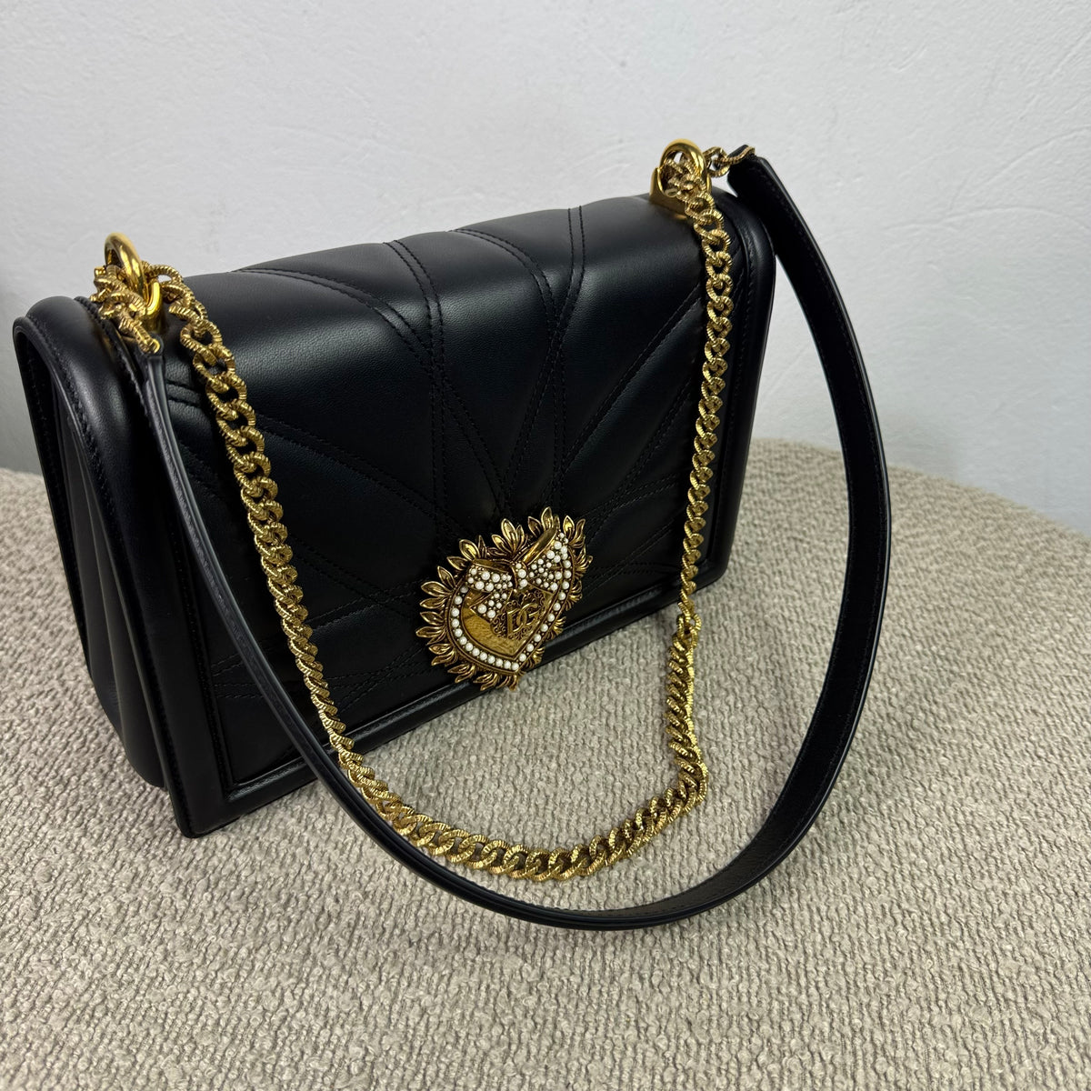 Dolce & Gabbana Devotion Flap Bag Medium – Schwarz