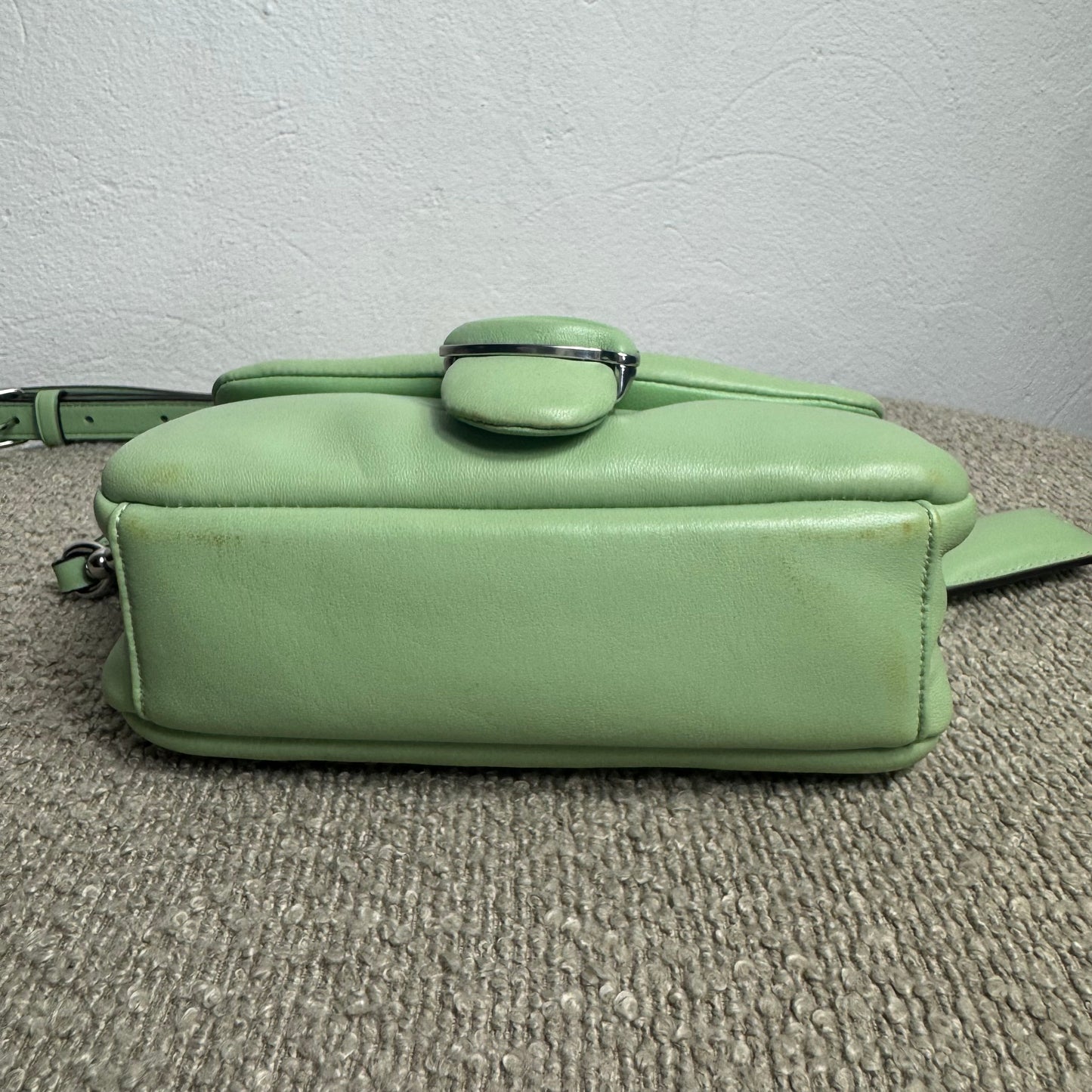 Coach Pillow Tabby 18 Leder Grün
