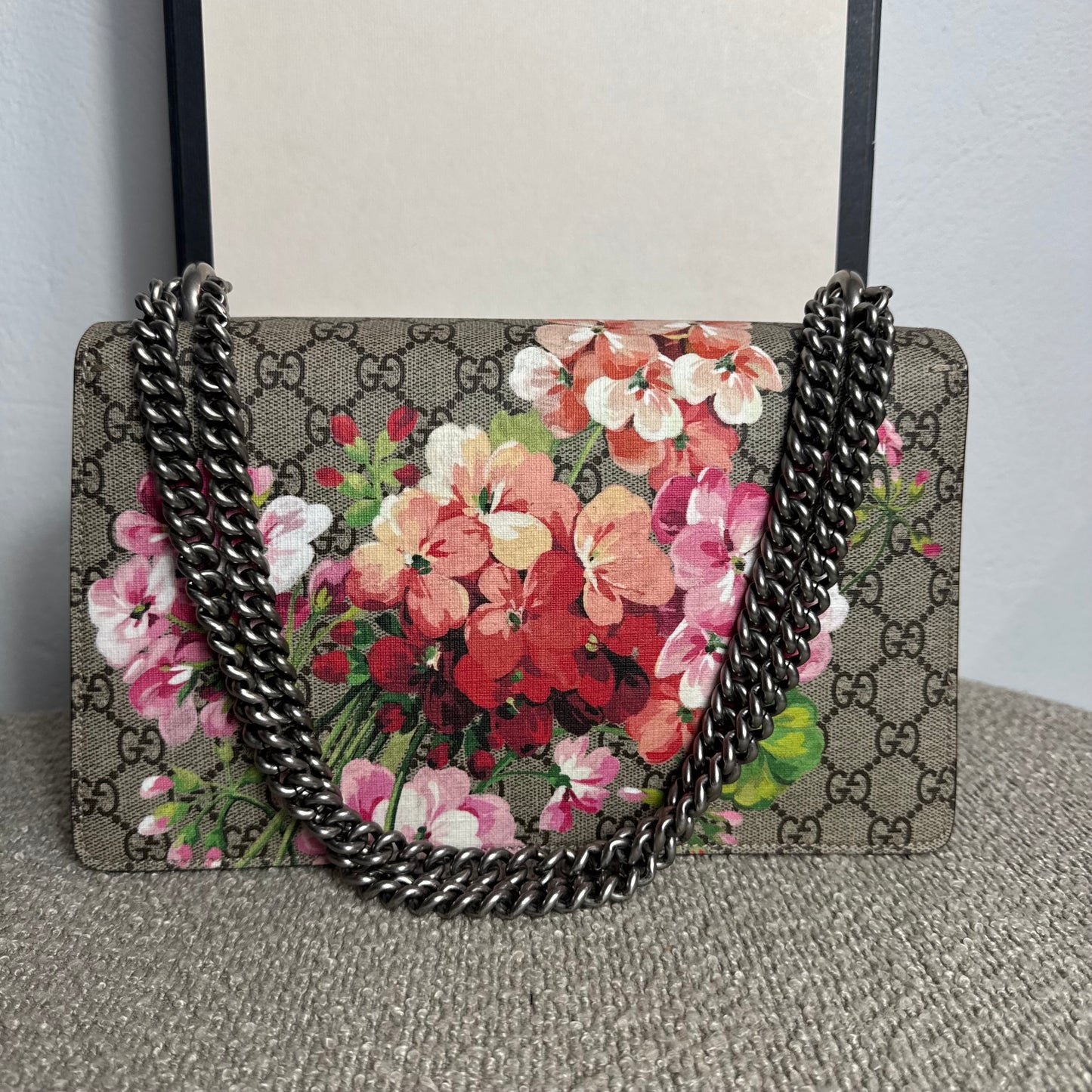 Gucci GG Supreme Medium Dionysus Blooms Bag