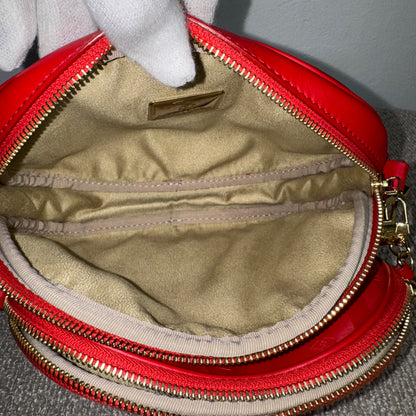 Maison Mollerus Gams Cherry Red Umhängetasche