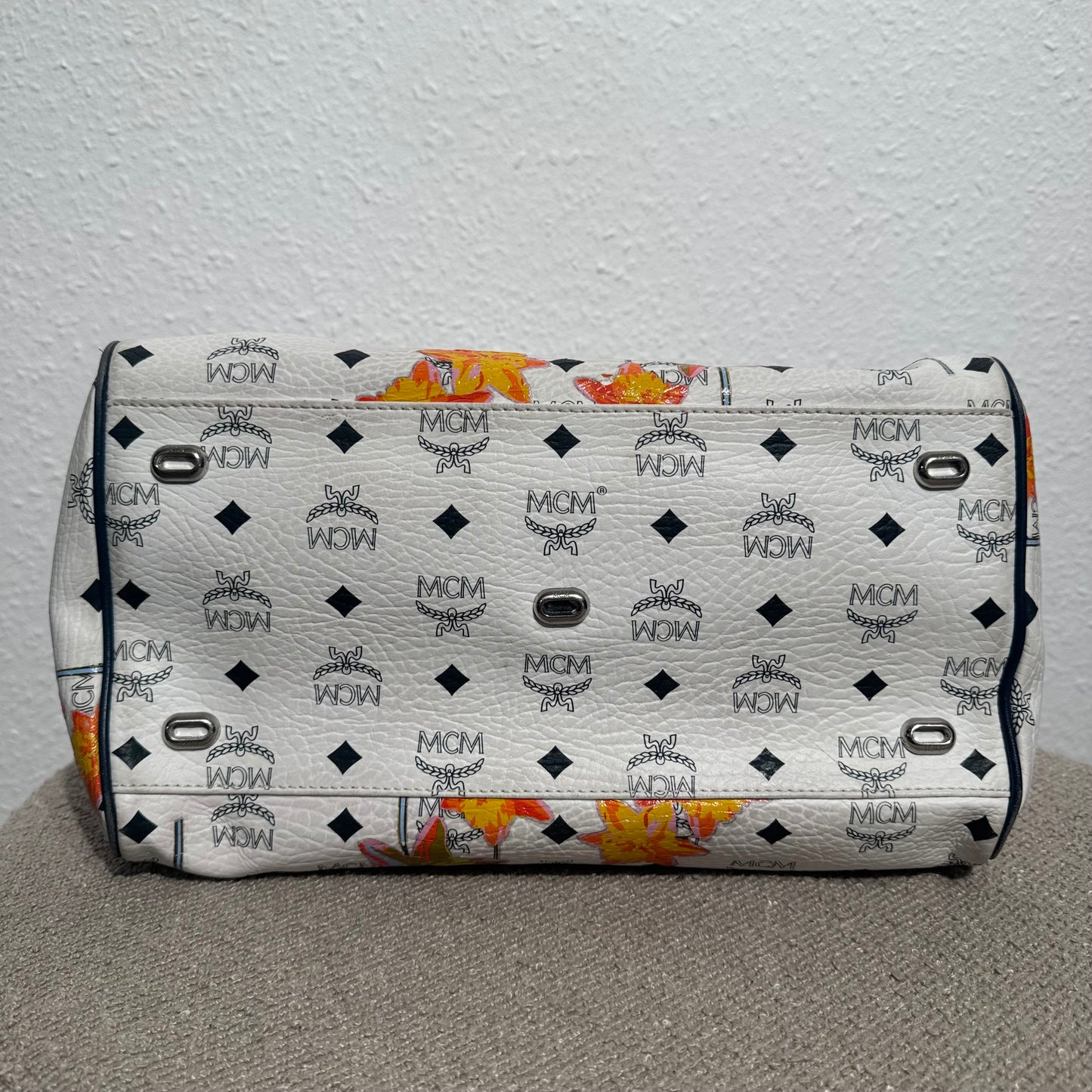 MCM Boston Bag Weiß – Special Edition