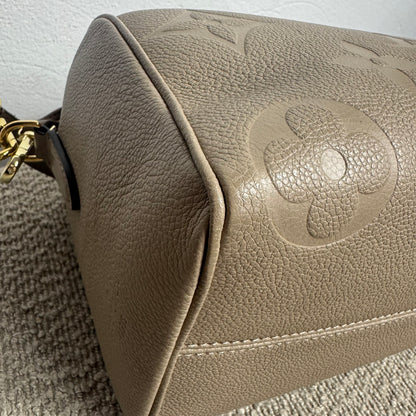 Louis Vuitton Speedy 25 Empreinte Leder Taupe