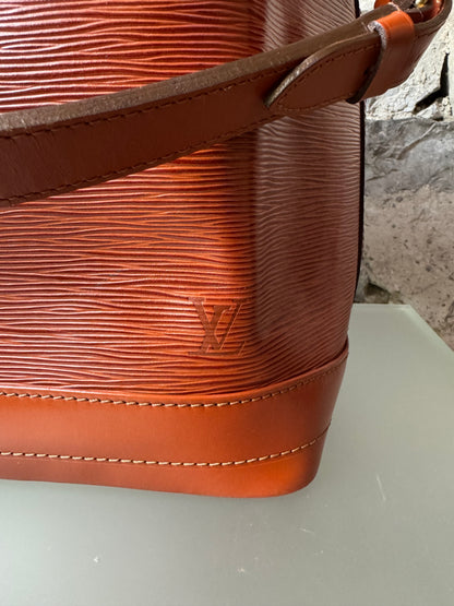 Louis Vuitton Noé Grande Epi Leder Braun – Vintage