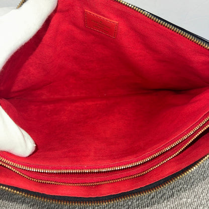 Louis Vuitton Coussin MM Vernis Schwarz / Rot mit weißem Kettenriemen