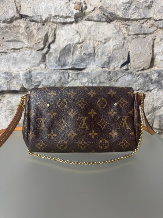 Louis Vuitton Pochette Favorite PM – Monogram Canvas