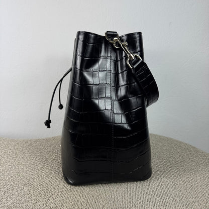 Aigner Beuteltasche – Schwarzes Leder mit Kroko-Prägung