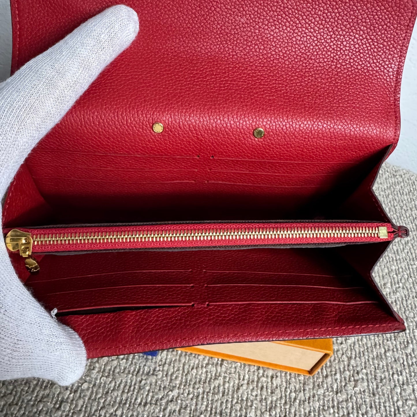 Louis Vuitton „Pallas“ Portemonnaie Monogram Rouge