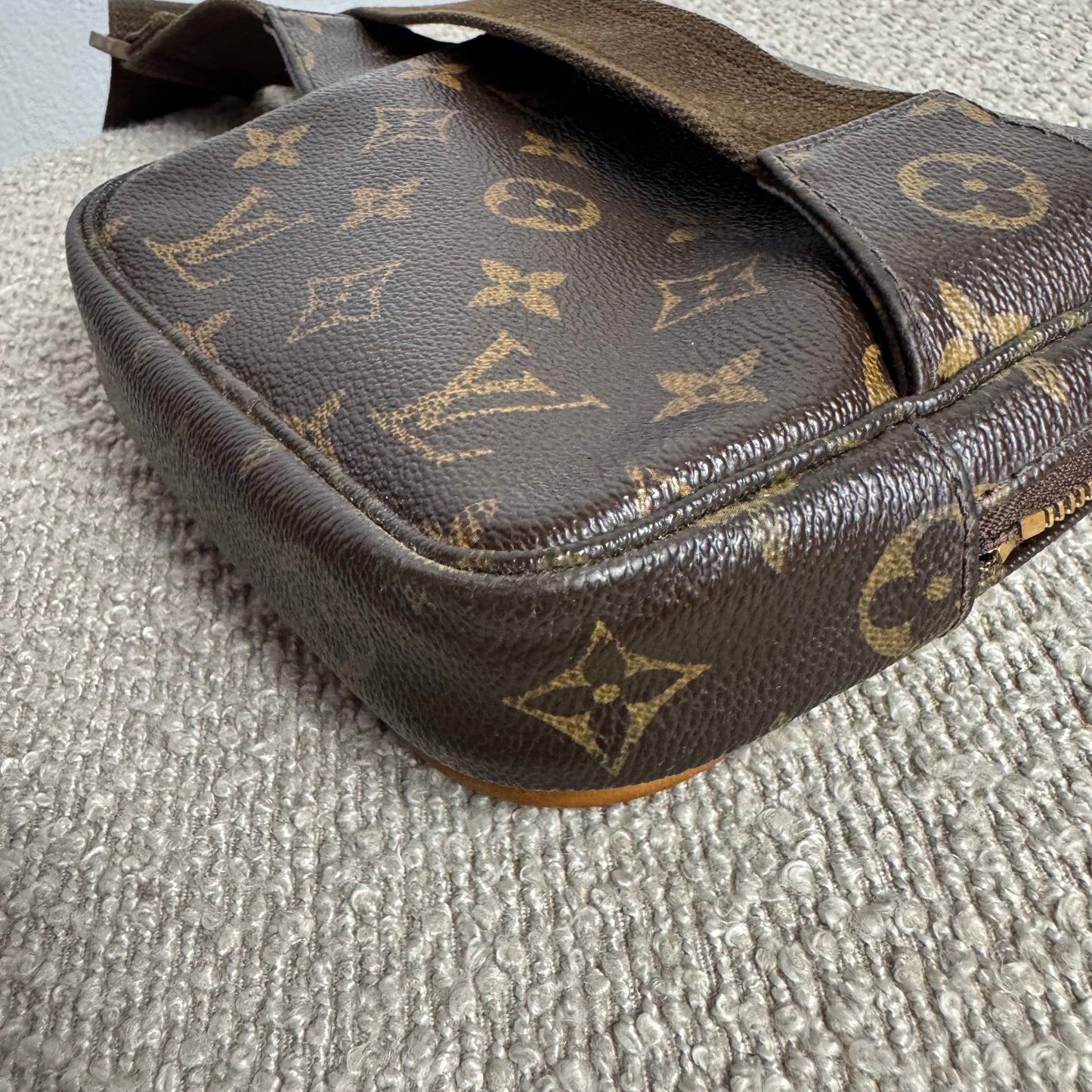 Louis Vuitton Bosphore Gürteltasche – Monogram Canvas