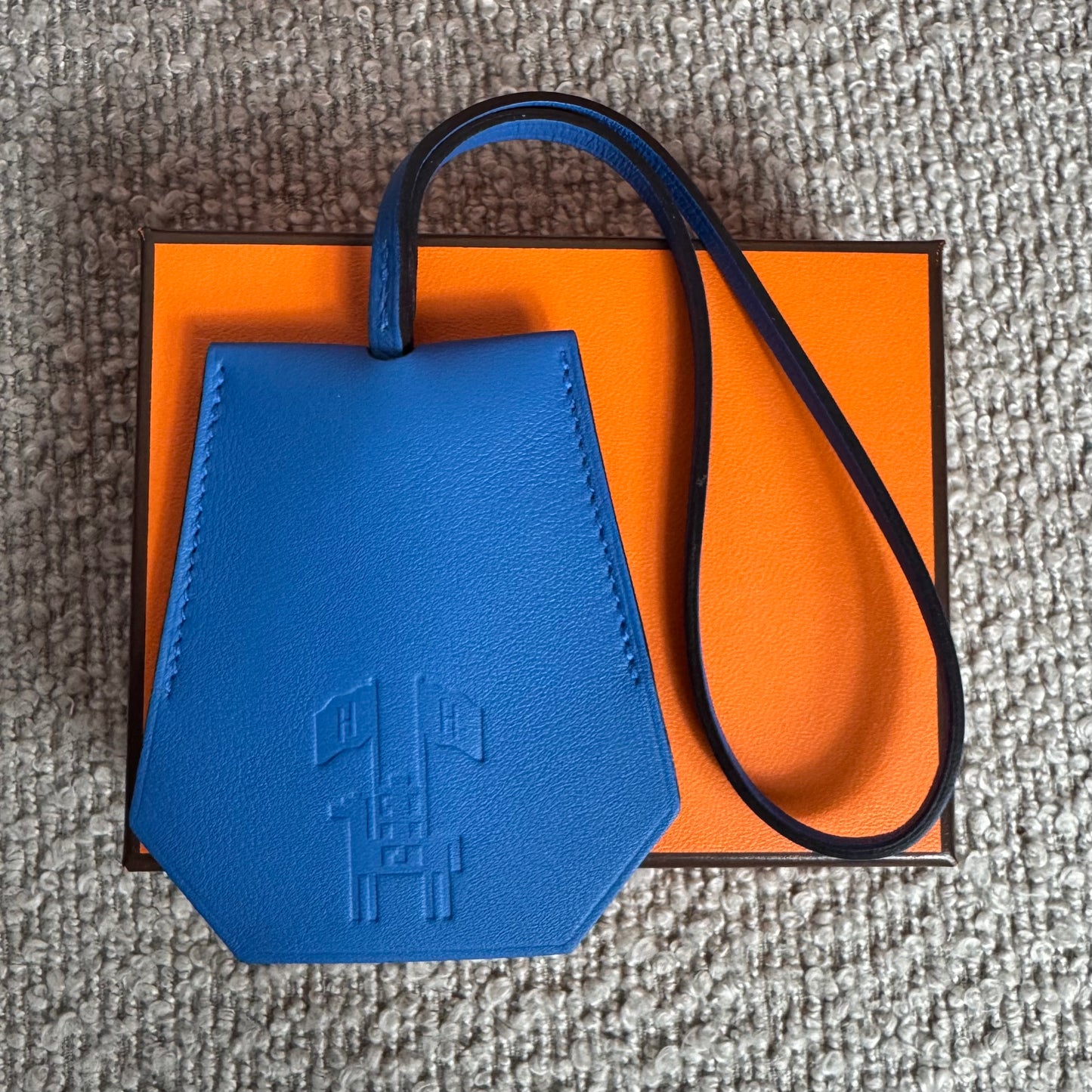 Hermès 2024 Year Gift Crochet Key Ring Bag Charm Blau