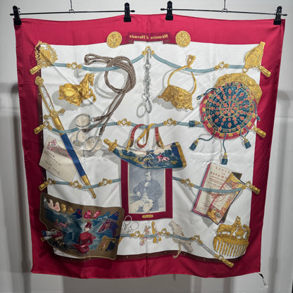 Hermès Silk Scarf "Mémoire d'Hermès" – Vintage Carré 90 – Red/White/Gold