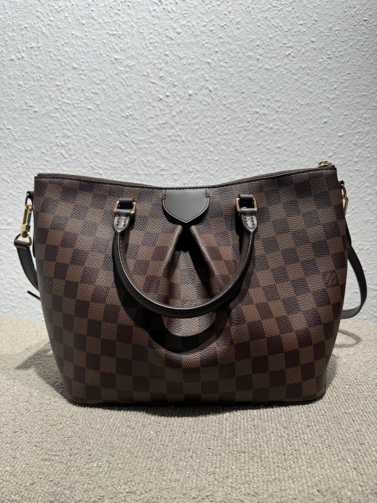 Louis Vuitton Siena MM – Damier Ebene