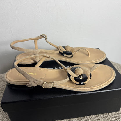 Chanel Camellia Thong Sandalen – Gr. 41