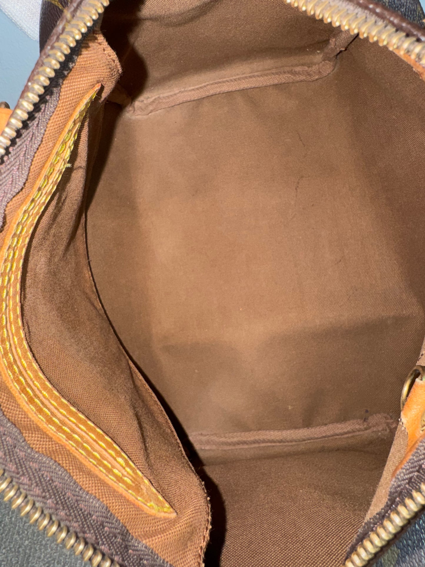 Louis Vuitton Speedy 25 Monogram