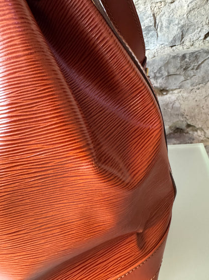 Louis Vuitton Noé Grande Epi Leder Braun – Vintage