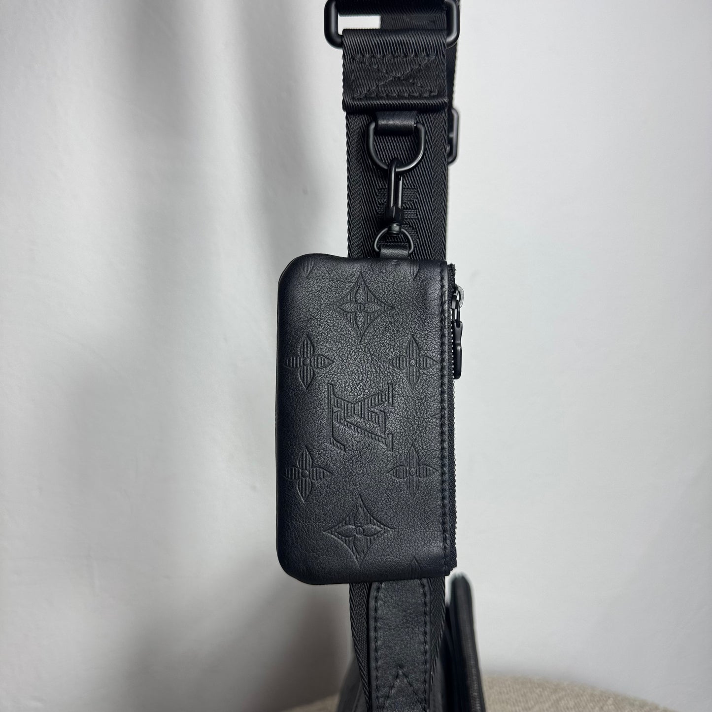 Louis Vuitton Trio Messenger Monogram Shadow Leder