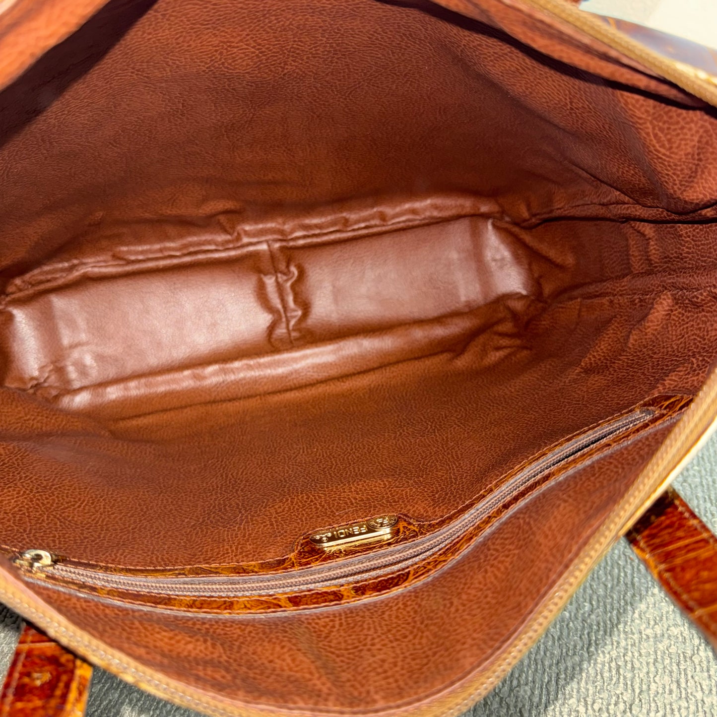 Vintage Fendi Tote Bag mit Krokodilprägung