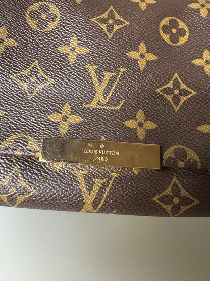 Louis Vuitton Pochette Favorite PM – Monogram Canvas