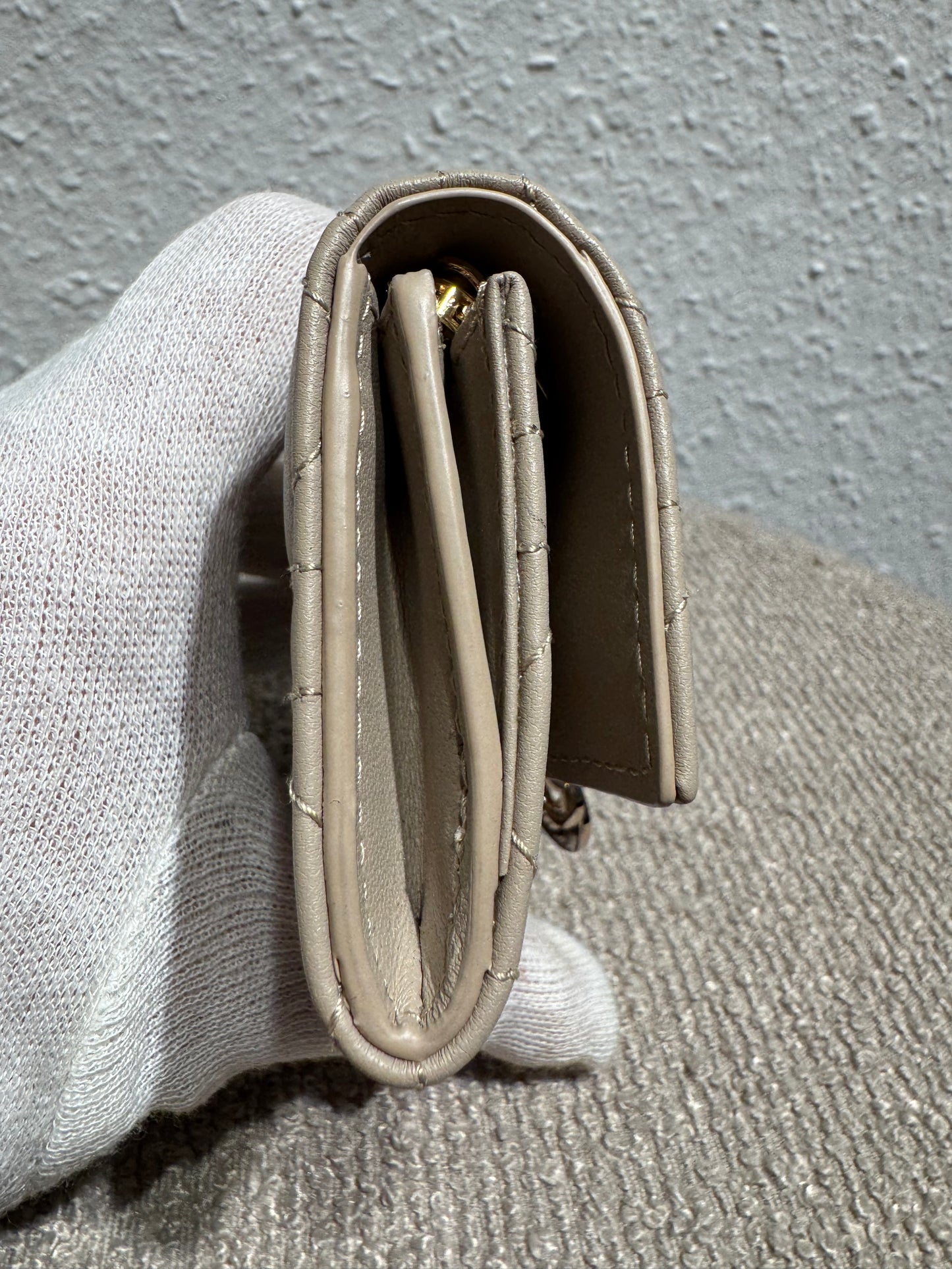 Christian Dior Lady Dior Lotus Geldbörse – Beige