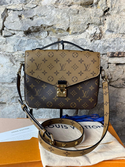 Louis Vuitton Pochette Métis Monogram Reverse Canvas