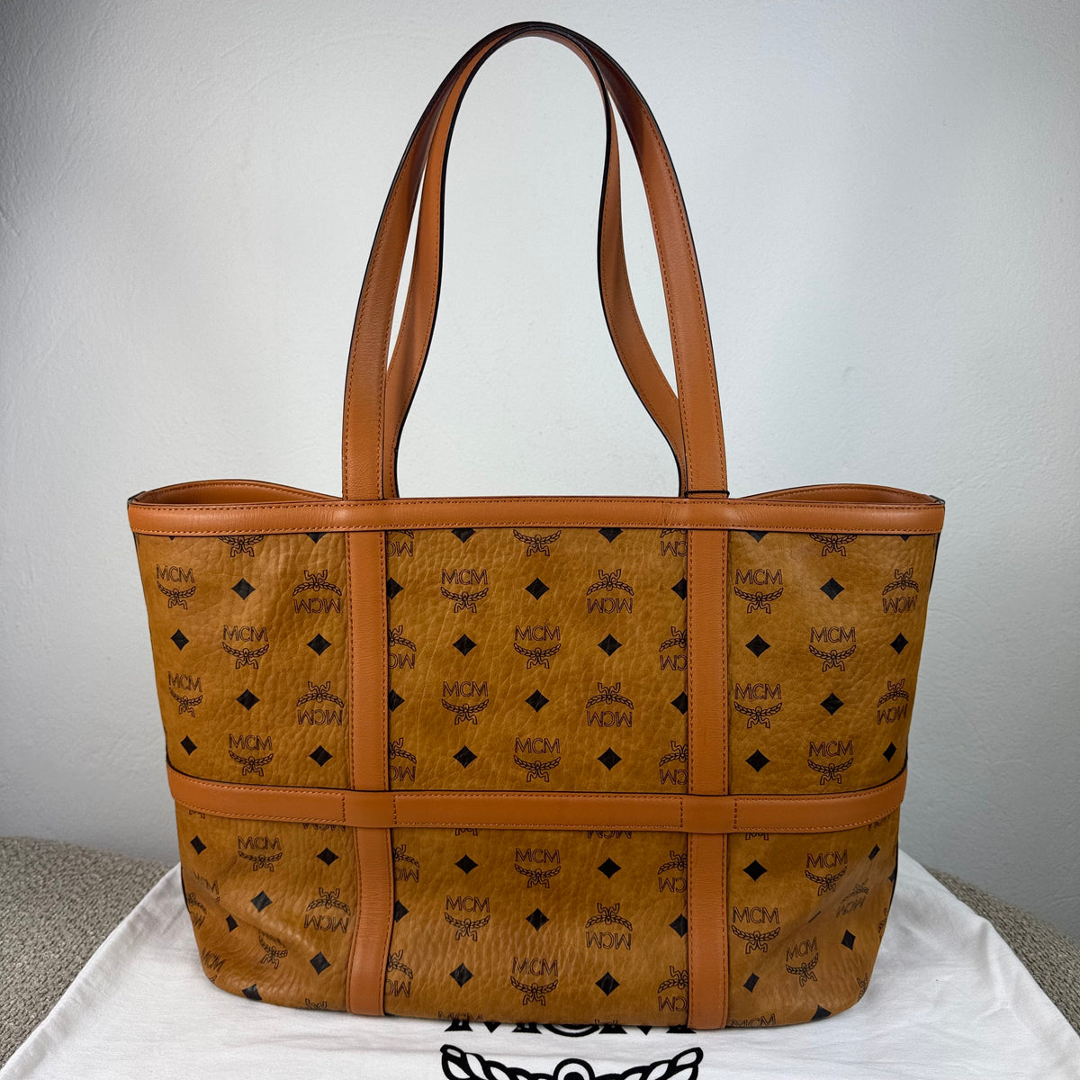 MCM Shopper – Visetos Cognac