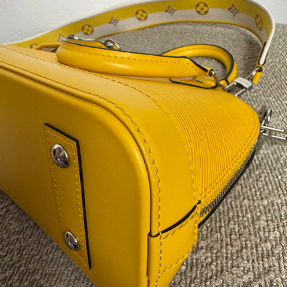 Louis Vuitton Alma BB Epi Leder Gelb