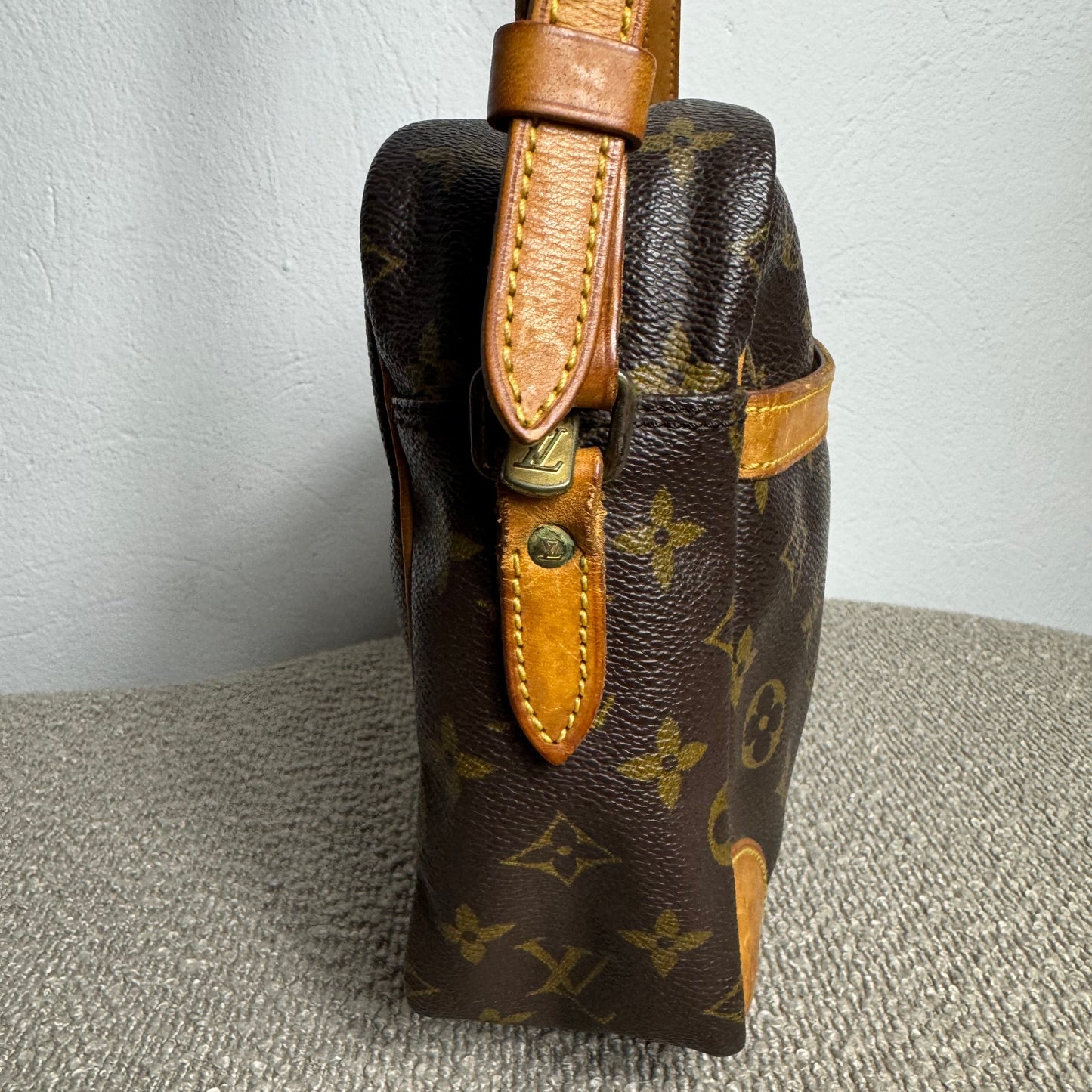 Louis Vuitton Trocadéro 30 Monogram
