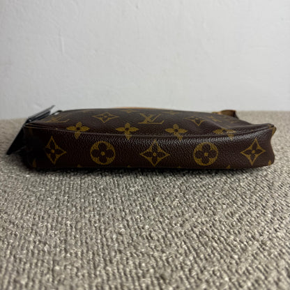 Louis Vuitton Pochette Accessoires Monogram inkl. langem Leder-Schulterriemen