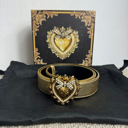 Dolce & Gabbana Devotion Gürtel – Gold mit Herz-Schnalle (Gr. 100 cm)