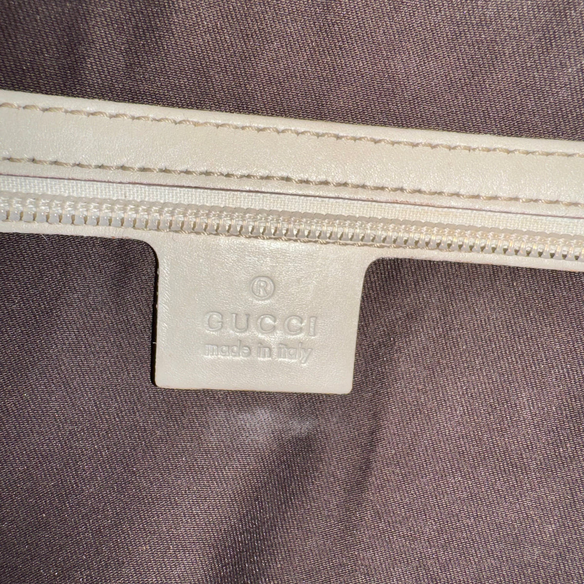 Gucci Mini Guccissima Punch Tote Bag – Weiß